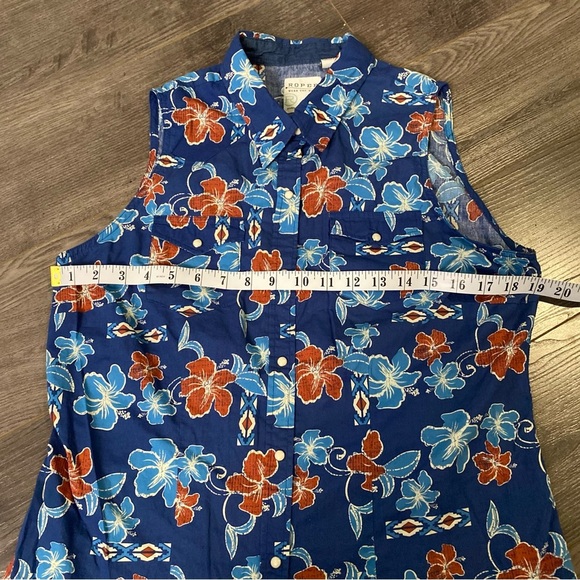 Roper button up sleeveless western rodeo wear - Picture 5 of 6